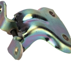 Петля двери зад верх левый ниж правая R3 GM