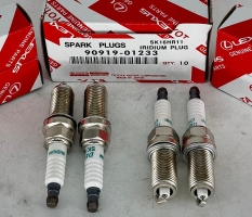 Свеча зажигания TOYOTA  90919-01233